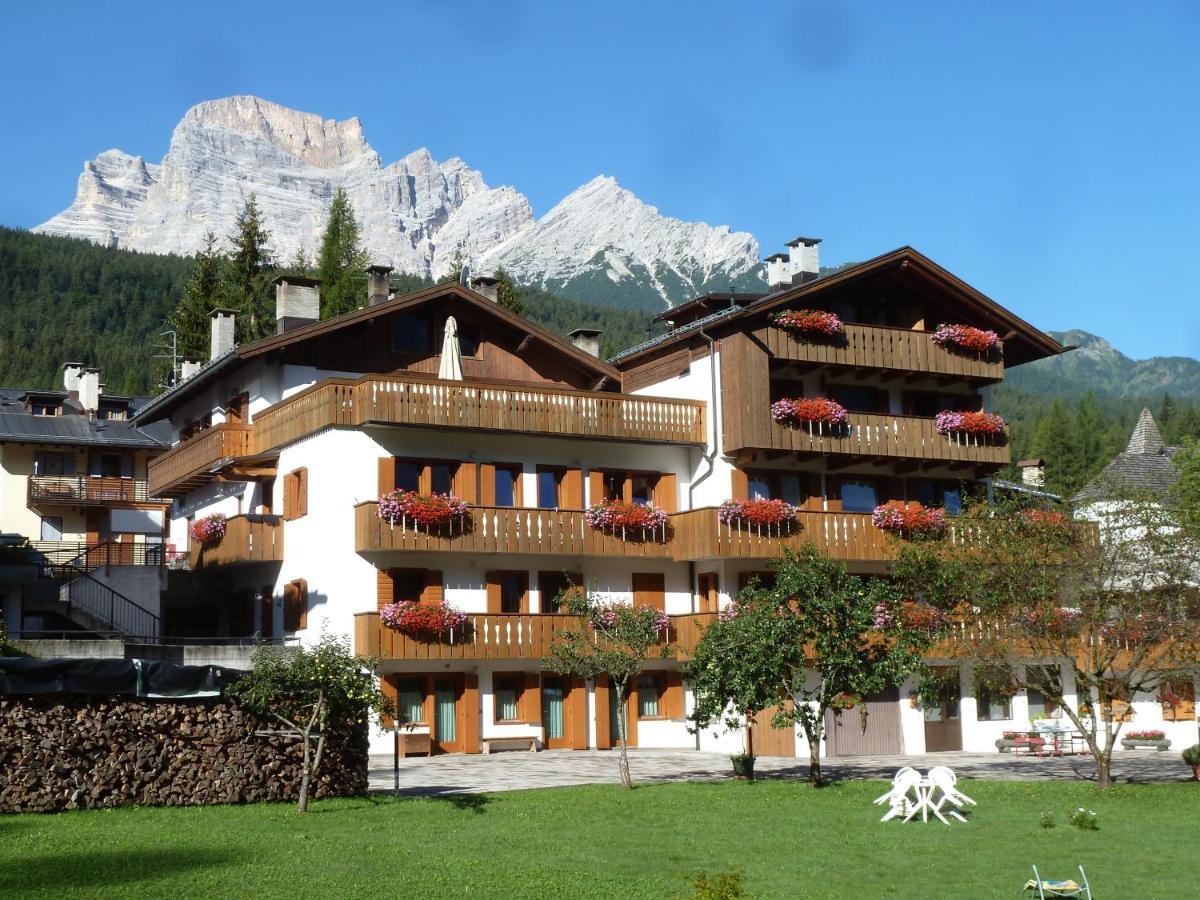 Appartamenti Da Nica E Diego Borca di Cadore Bagian luar foto
